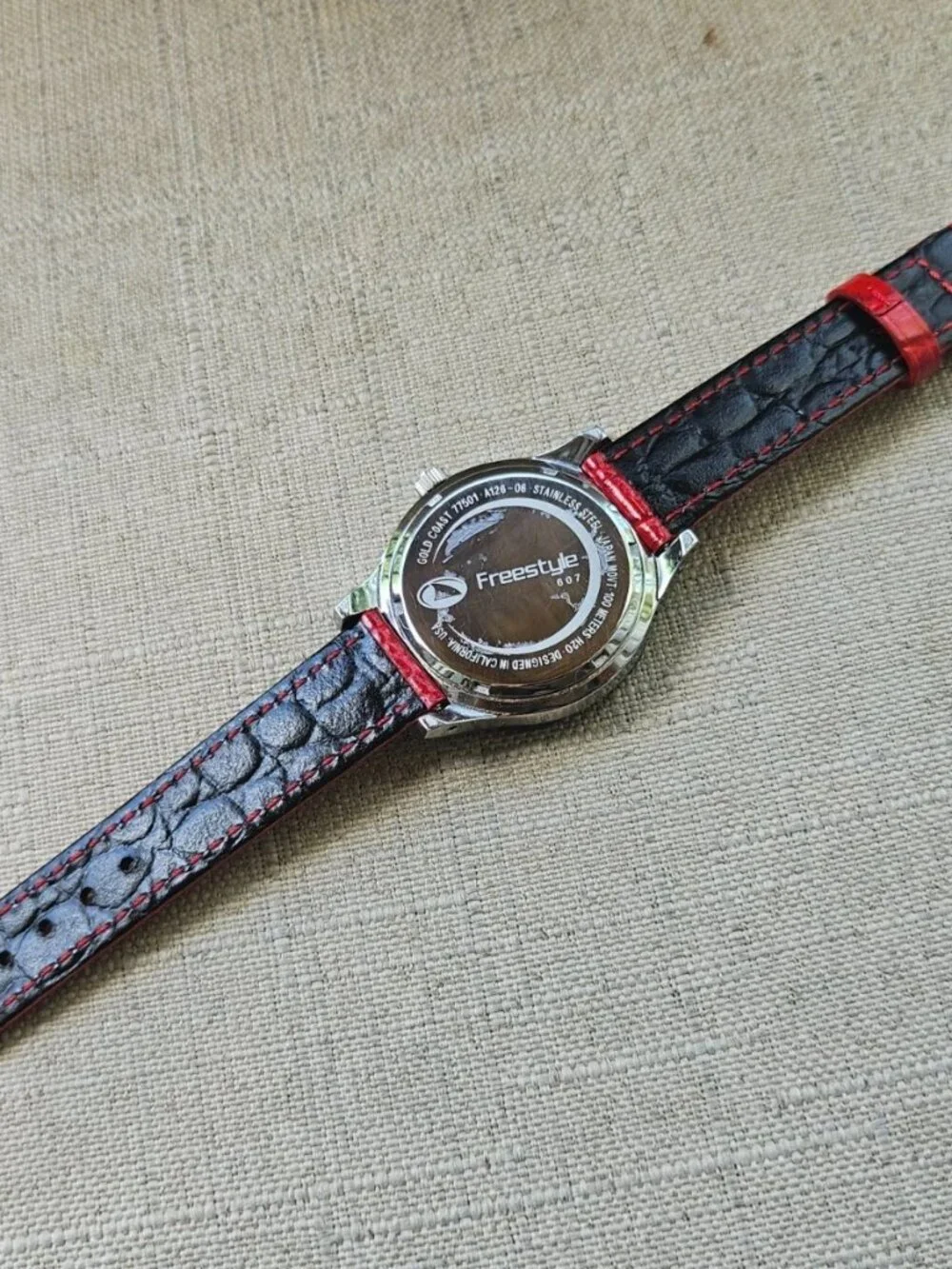 Freestyle Wristwatch Quartz Analog Red Leather Strap Unisex Wrist Watch